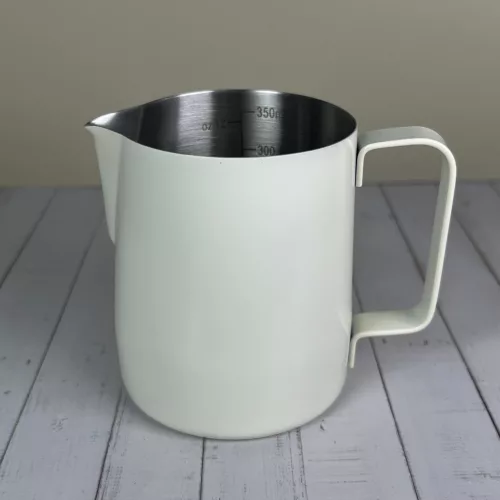 Tejkiöntő kanna fehér 600ml