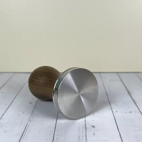 Tamper fa markolattal 53mm