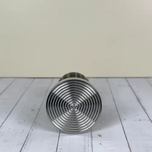 Tamper mintás fa markolattal 58mm